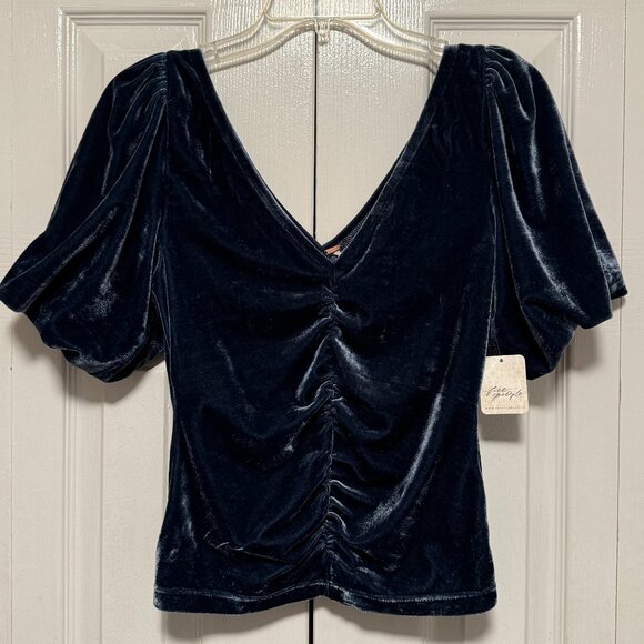 FREE PEOPLE Cupcake Velvet Top - New with Tags - Picture 4 of 9